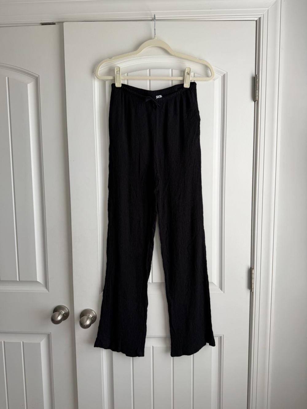 H&M Black Wide Leg Crinkle Textured Pants